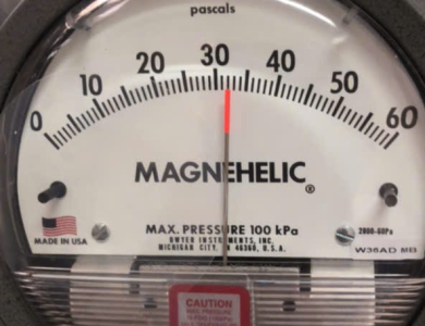 Đồng Hồ Chênh Áp Thấp | Differential Pressure Gauge Phòng Sạch | HUPHACO