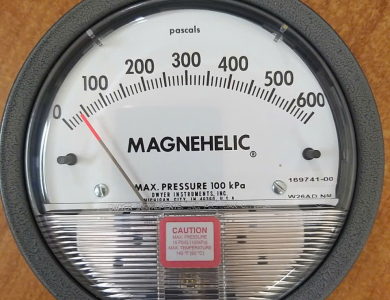 Đồng Hồ Chênh Áp Thấp | Differential Pressure Gauge Phòng Sạch | HUPHACO