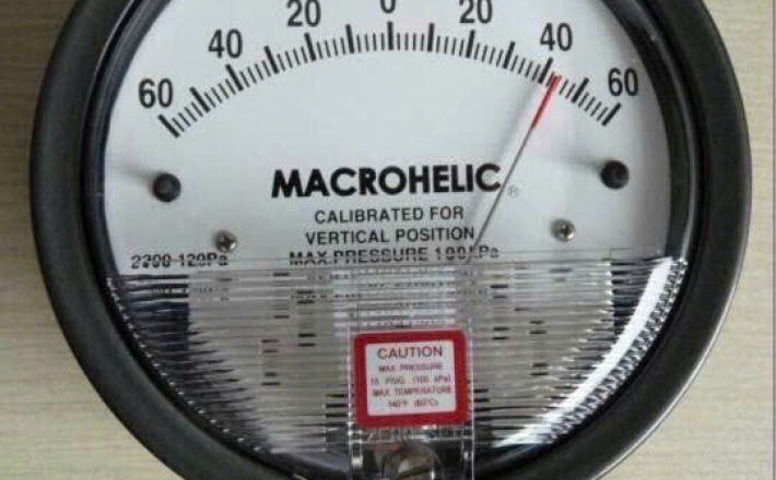 Đồng Hồ Chênh Áp Thấp | Differential Pressure Gauge Phòng Sạch | HUPHACO