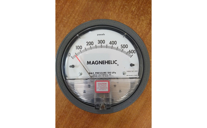 Đồng Hồ Chênh Áp Thấp | Differential Pressure Gauge Phòng Sạch | HUPHACO